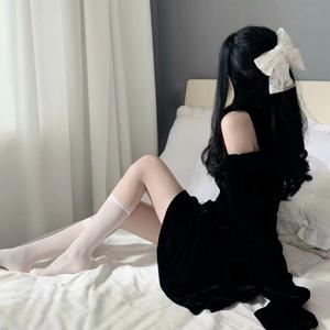 chinese熟女老女人和小伙
